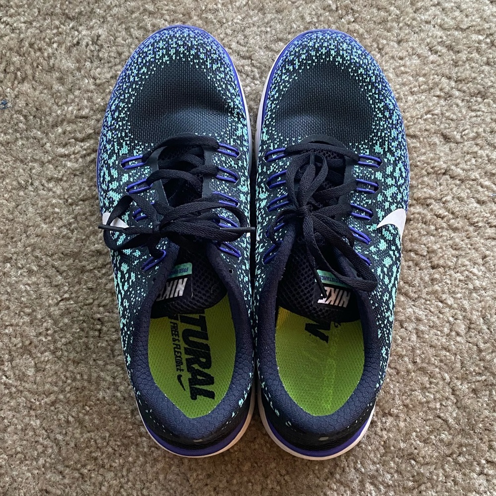 Women’s Nike Running Tennis Shoes